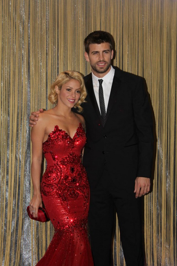 Couples célèbres de stars du cinéma et du spectacle 2024: la chanteuse Shakira et le footballeur Gerard Piquet