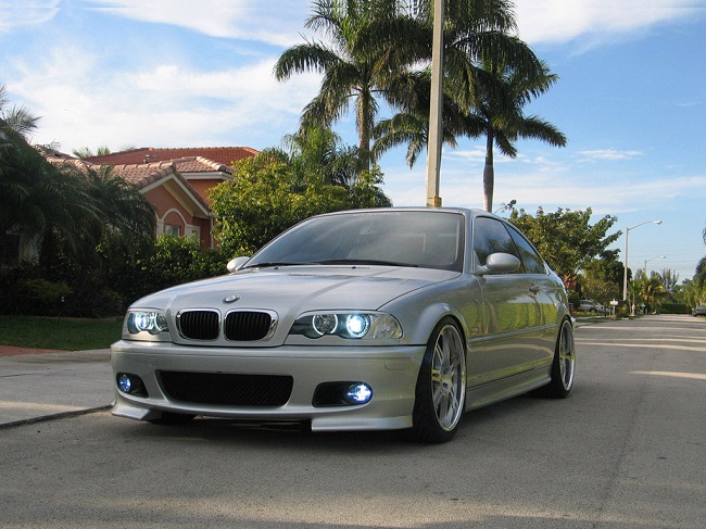 BMW-325