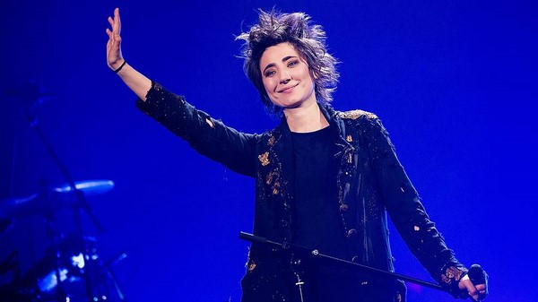 La chanteuse rock extravagante Zemfira figure également dans notre classement des célébrités les plus riches de Russie.Son résultat est de 6 millions de dollars.